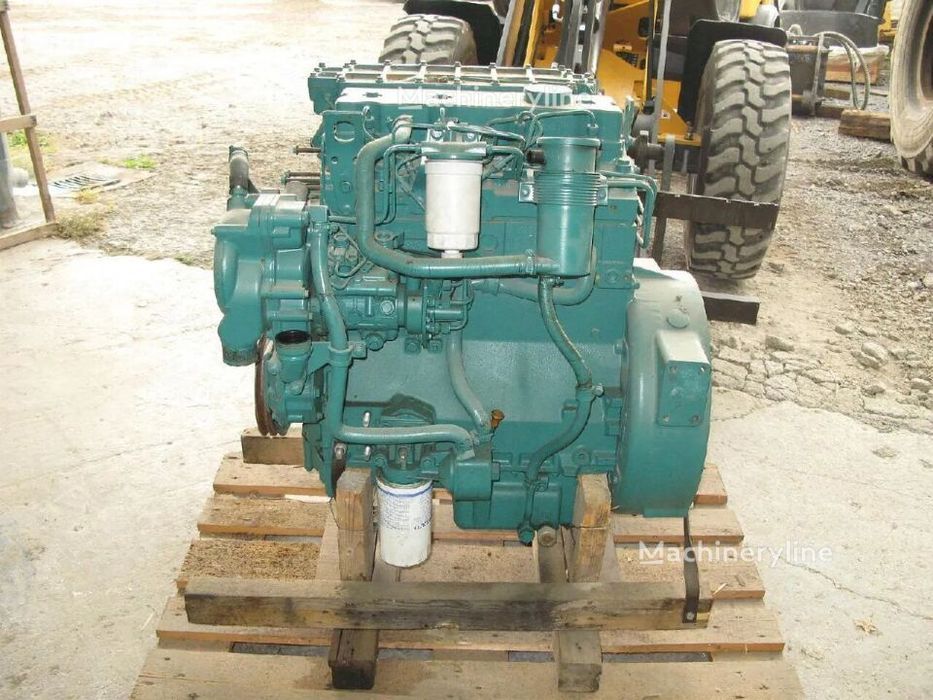 Motor Perkins 1004-40T pentru utilaje de constructii