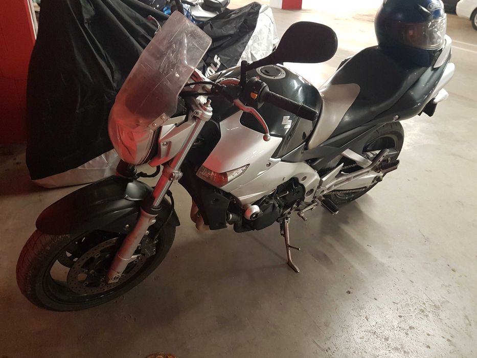 Suzuki gsr600  2007