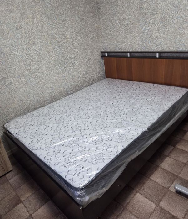 Продам двухспальнюю кровать