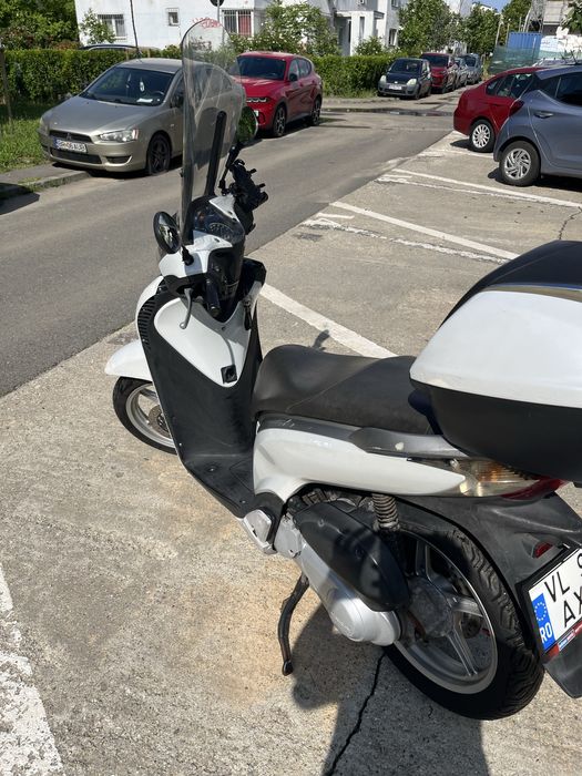 Scuter Honda Sh 125 i 2012 Inmatriculat