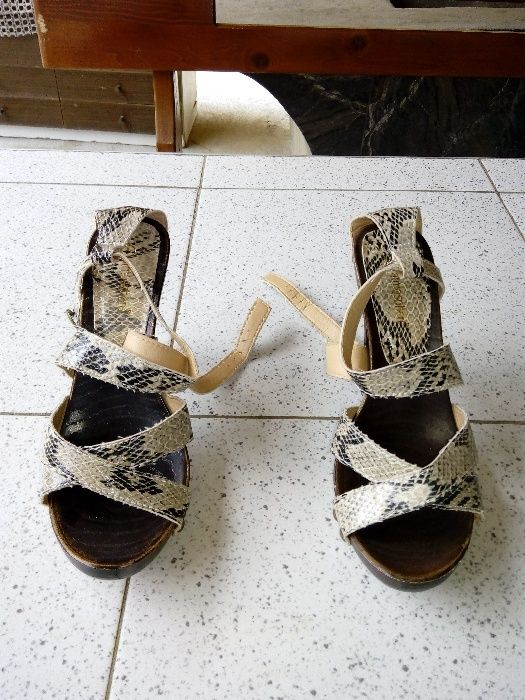 Продавам дамски обувки