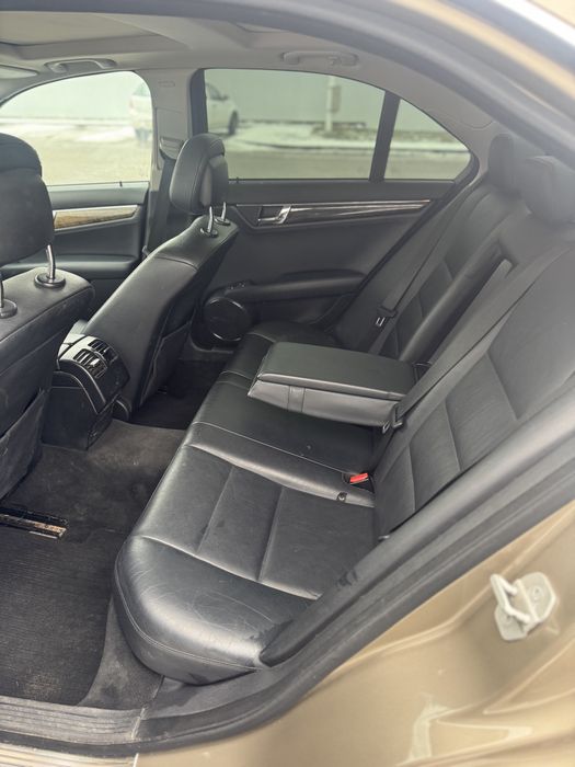 Mercedes w240 c320cdi 4matic