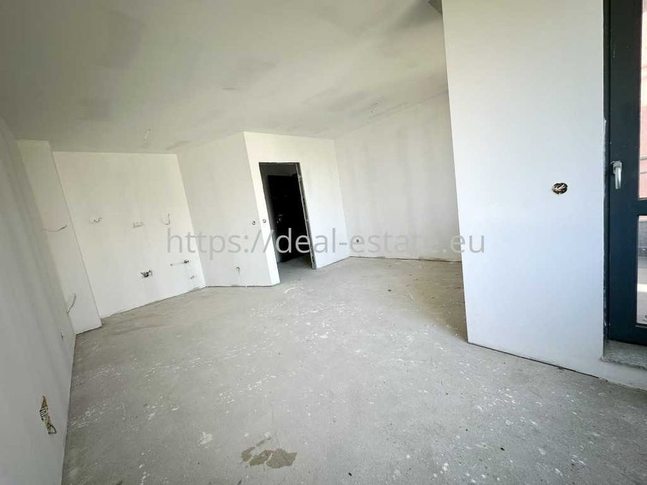 Продава се Двустаен апартамент в Благоевград, Запад - 190 кв.м за 443 €/кв.м - Снимка #1