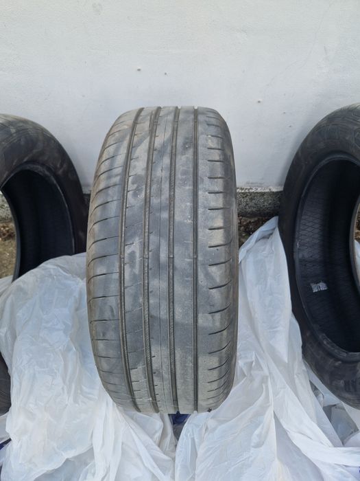 Goodyear 235 55 18 летни гуми