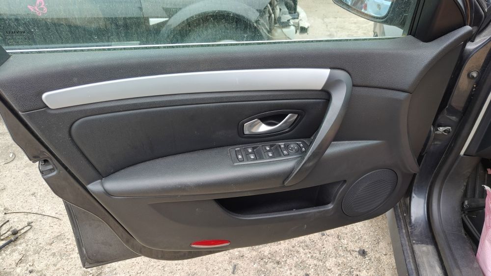 Set fete usi Renault Laguna 3