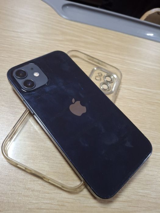 Vand iphone 12, 128 gb baterie 84