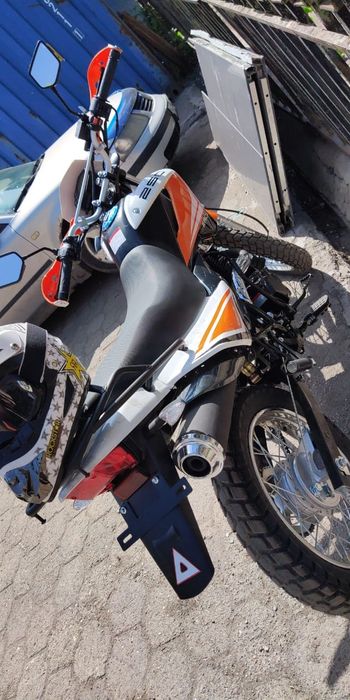 Продаю racer panter практически новый