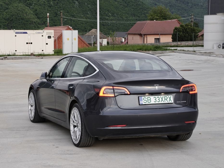 Tesla Model 3 Dual Motor Long Range 2019 IN GARANȚIE