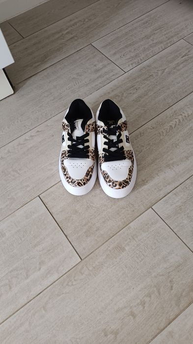 Adidas fete noi marime 38