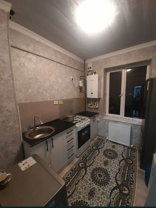 Kvartira Navoiy oilaga srochna