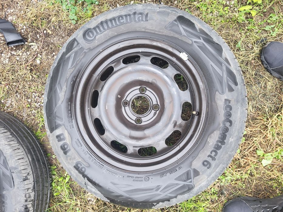 Джанти с гуми 215 65 16 за Пежо, Ситроен, Опел