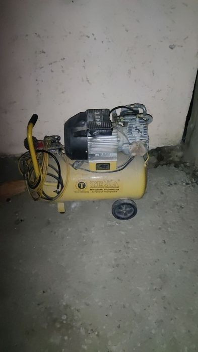 Продам компрессор ТЕХА