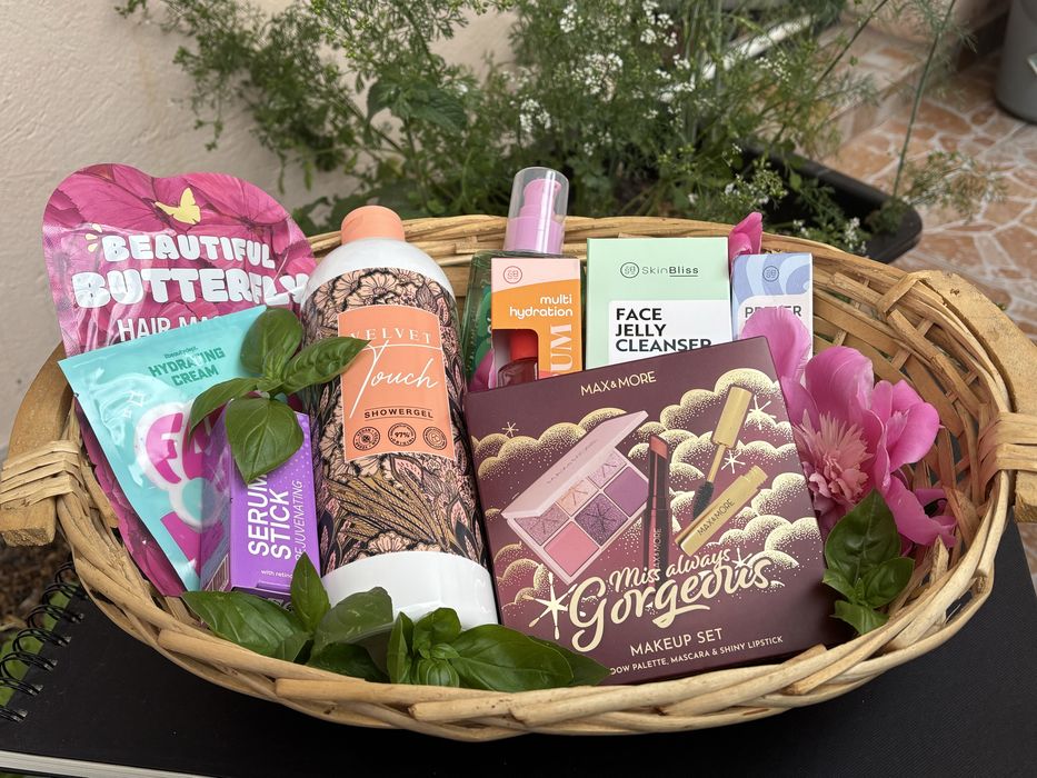 Set ingrijire 50 de produse