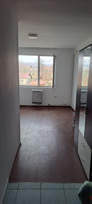 Vând garsonieră  cu suprafață de 20 mp