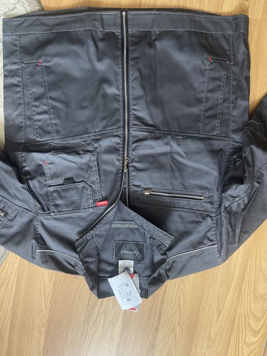 Продам комтюм отличного качества,спецовка!