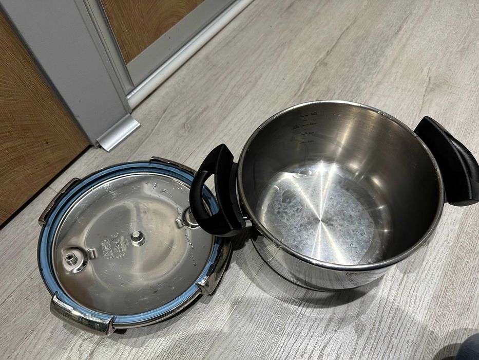 Тенджера под налягане BEEM Omni Perfect 5L