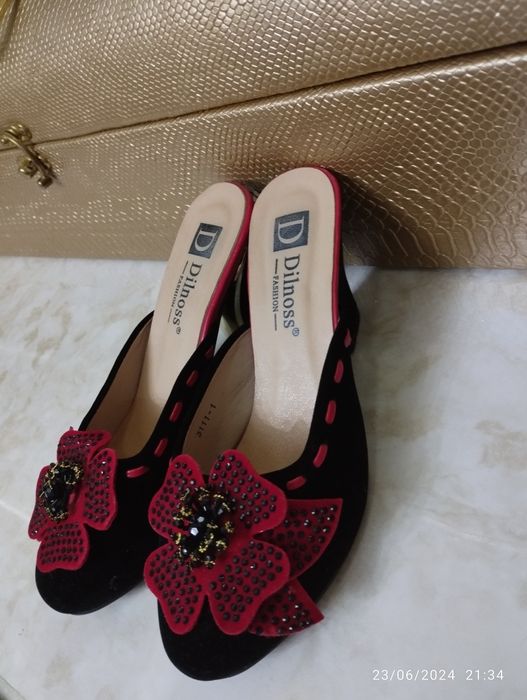 Kelinlar uchun kablokli tapichka