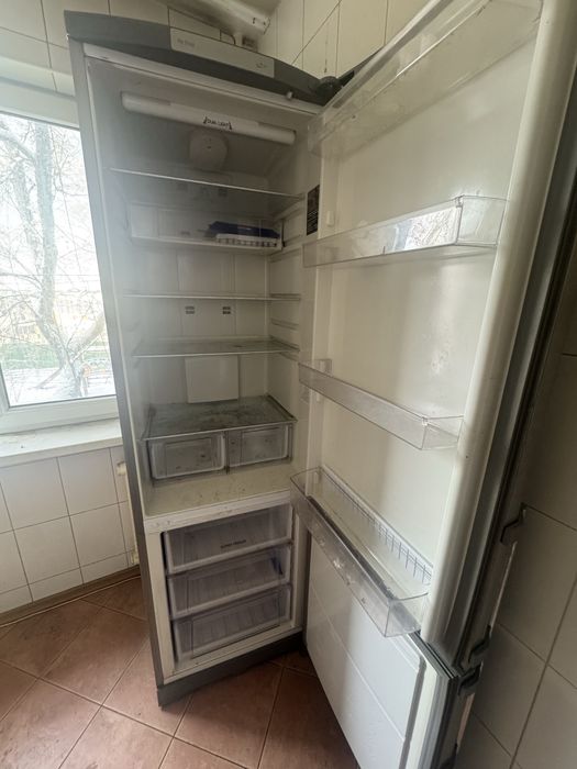 Холодильник Аристон