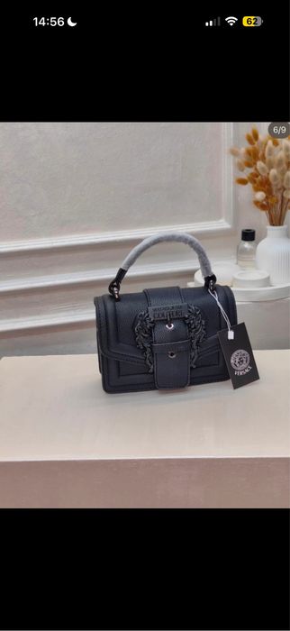 Genti versace pe mai multe modele