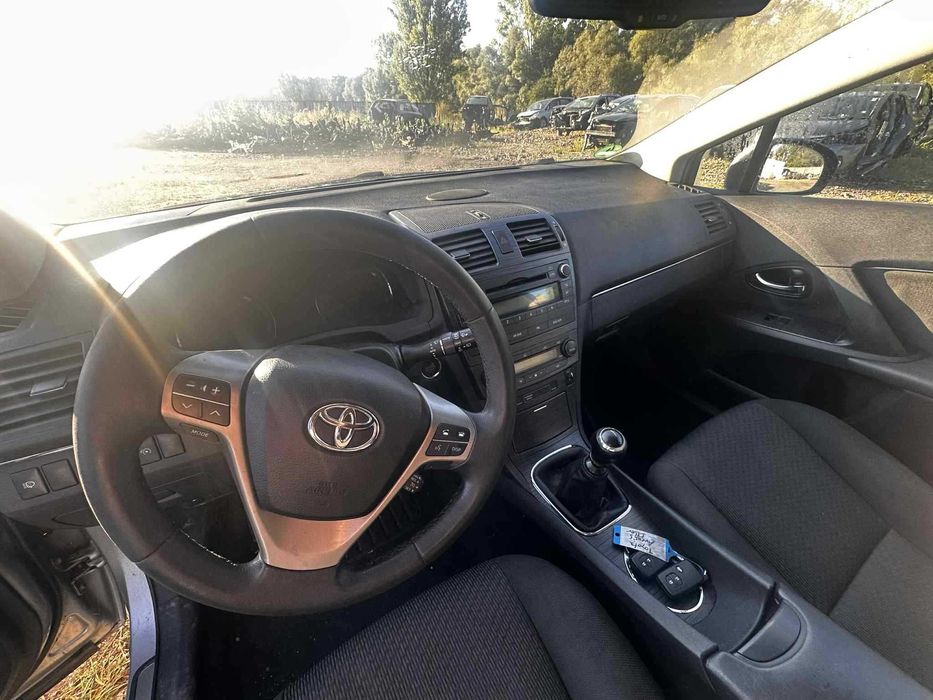 НА ЧАСТИ Toyota Avensis 2 2 DCAT 177 кс