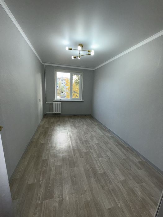 Продаю 3х комнатную квартиру .