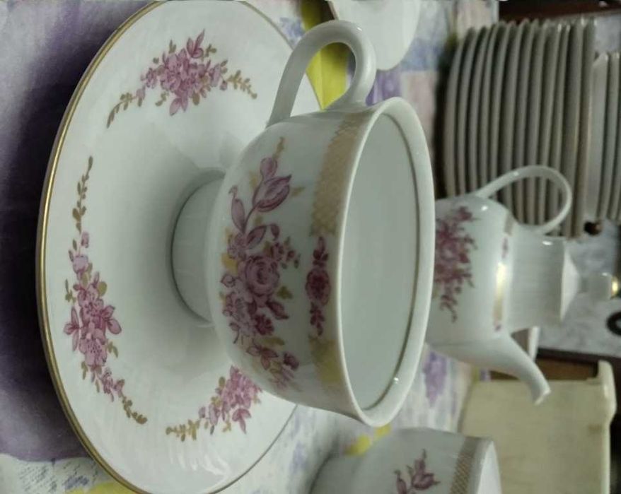 Новый чайно-кофейный немецкий сервиз на 12 персон