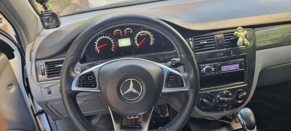 Продаётся жентра 2018 автомат.