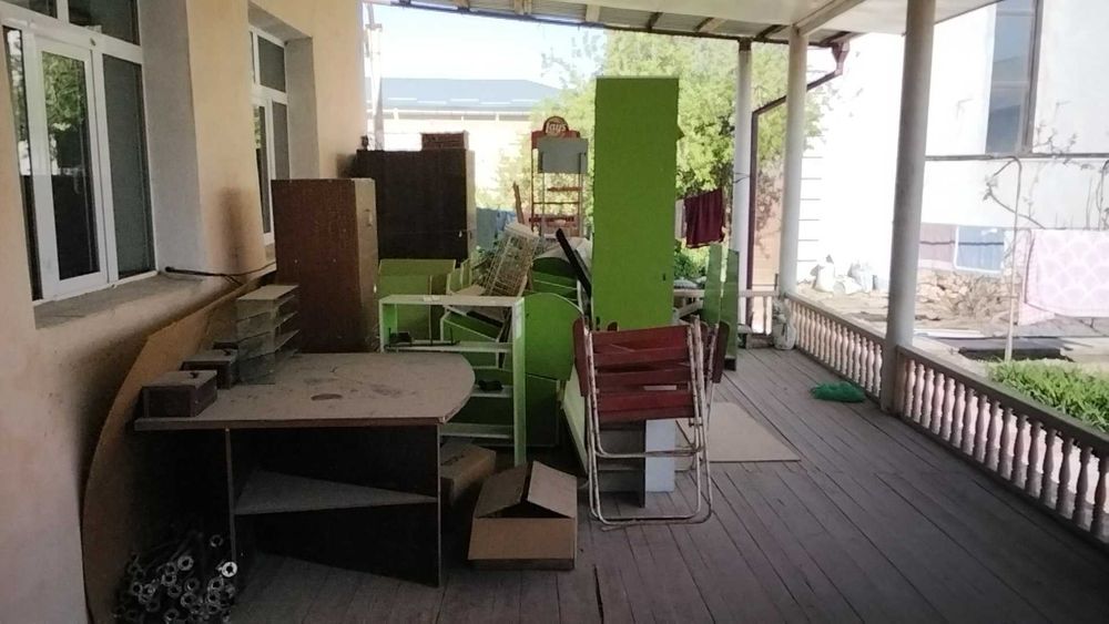 продаю мебель дешева и мебель для магазина