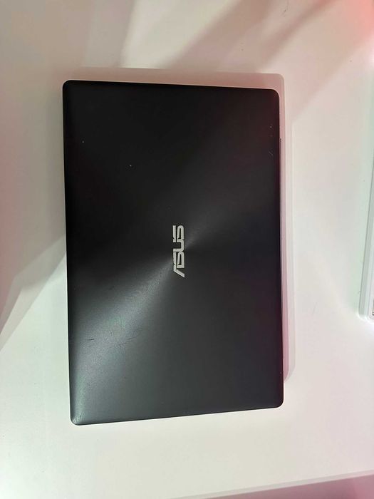 Laptop ASUS X550J – i7 / SSD / GTX 950M – DEFECT (Blue Screen)