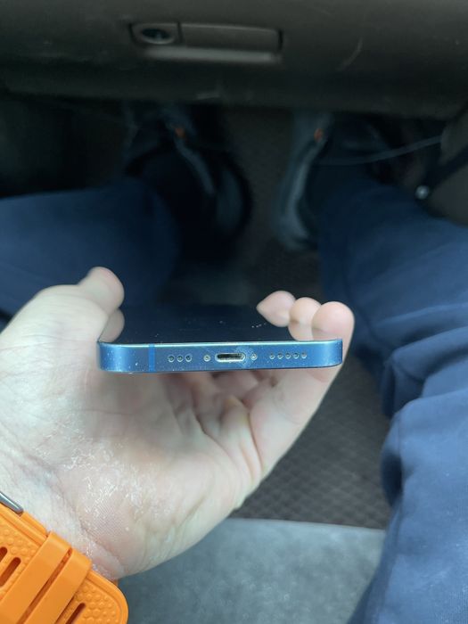 Продам айфон 13 Iphone