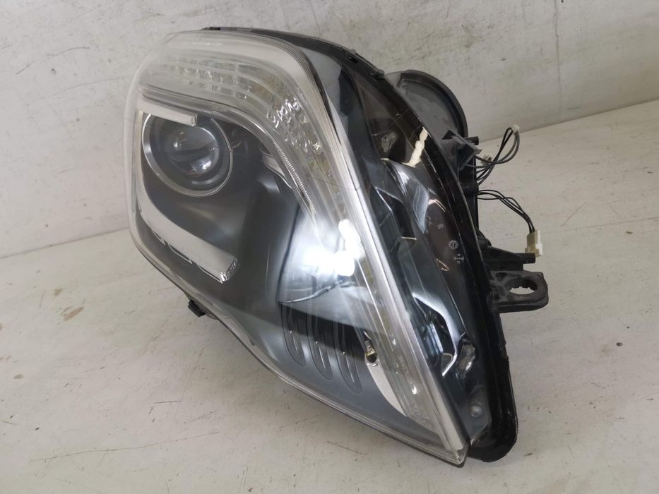 Фар Дясно Лед Интелигентна Светлинна Система Мерцедес-Бенц ГЛК-Клас /