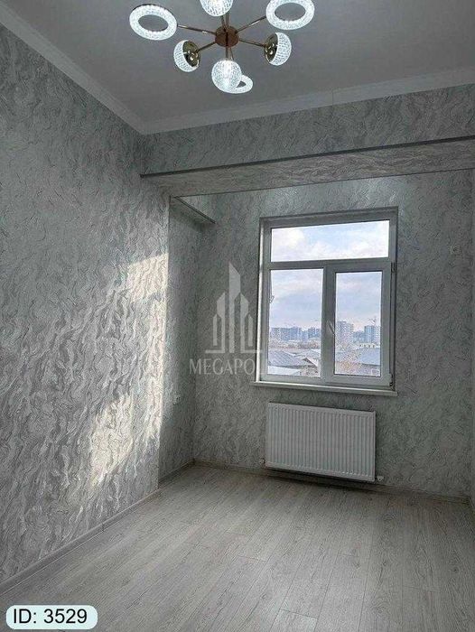 5 mikr jomiy melodiya tarafda 3 xona tayyor kvartira sotiladi №3529