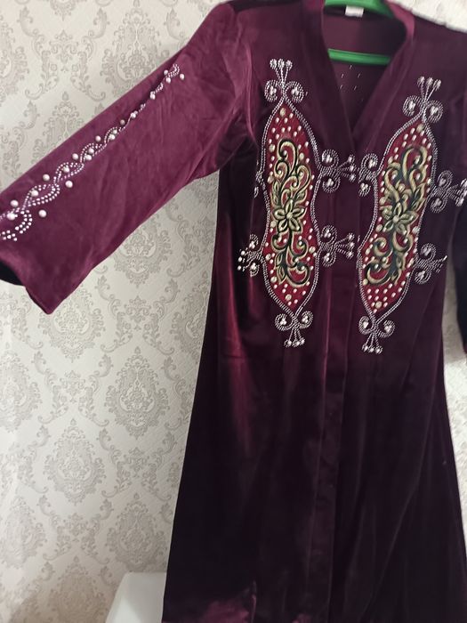 Продам женскую  абайку