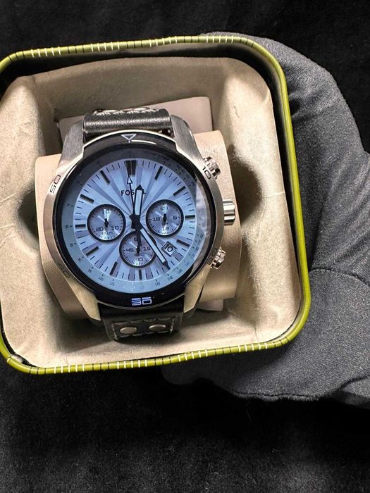 Ceas Fossil la cutie 44mm