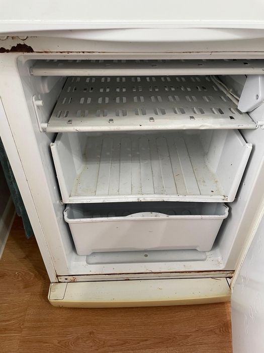 Продам холодильник