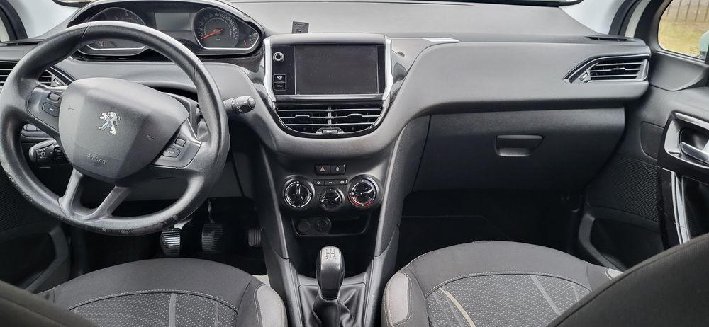 Peugeot 208  EURO  6