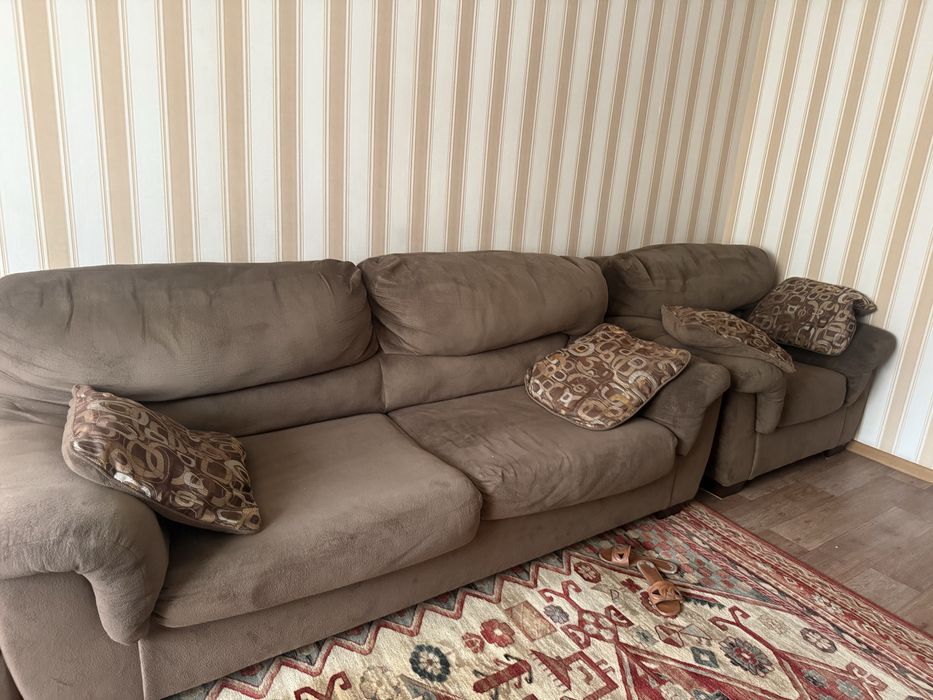 Продаю диван и кресло