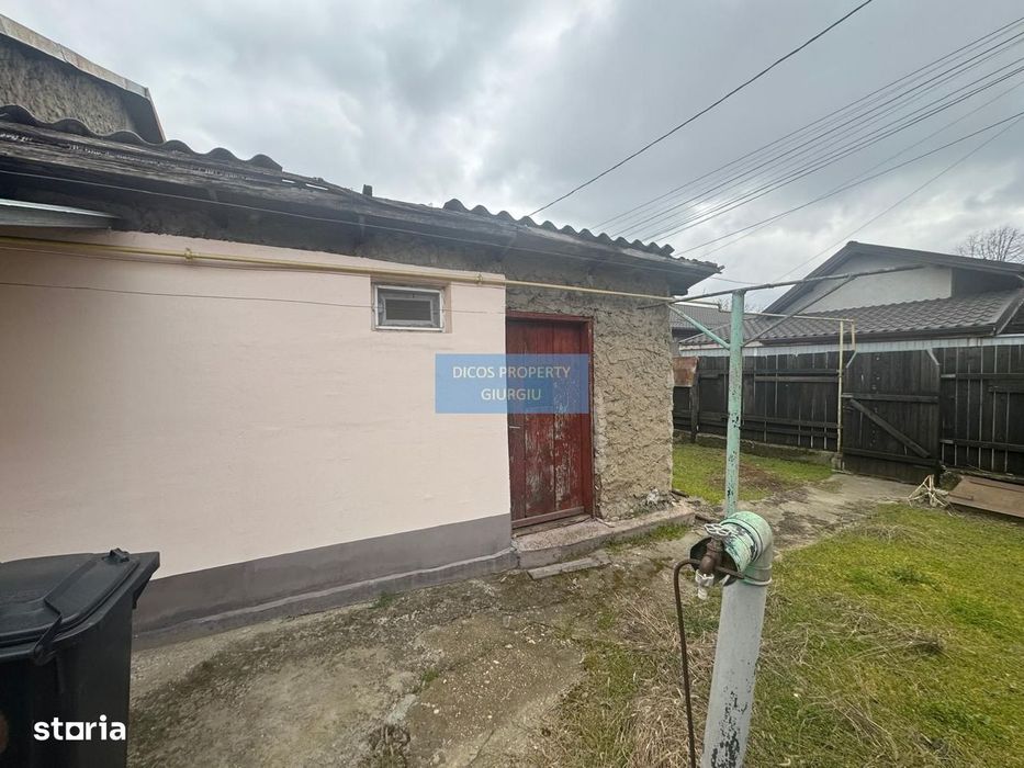 Casă de vânzare – Strada Mugurilor