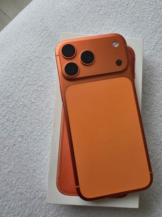 Iphone 17 pro max 256 PREȚ FIX NU NEGOCIEZ