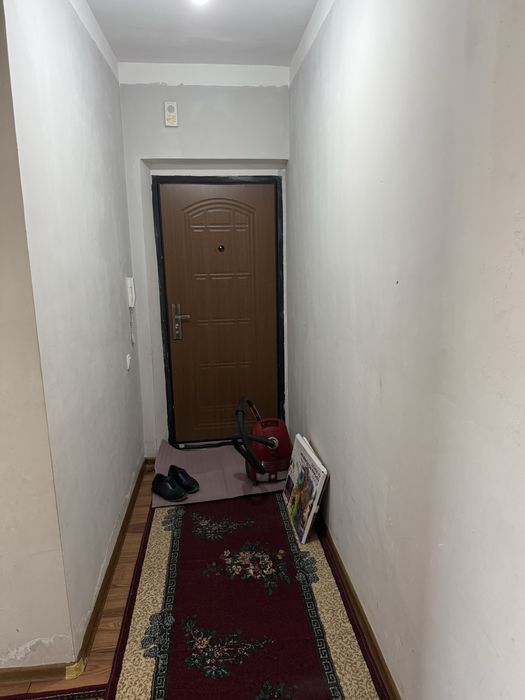 Фаргонани Пакана Массивида арендага кв бор 2 хонали барча шароити бн