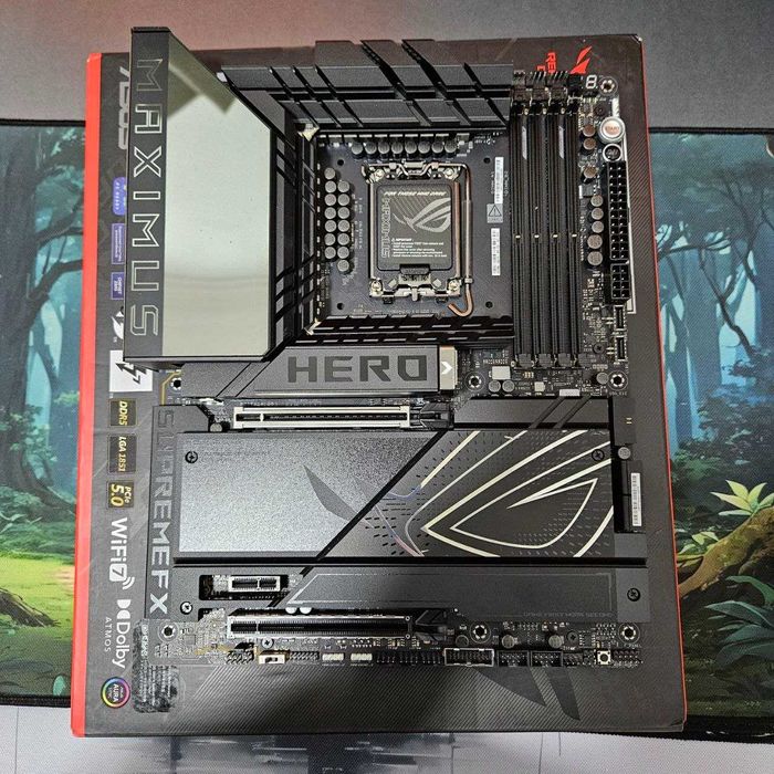 Комплект материнская плата Asus Z890 Hero + Видеокарта RTX 4070 TI