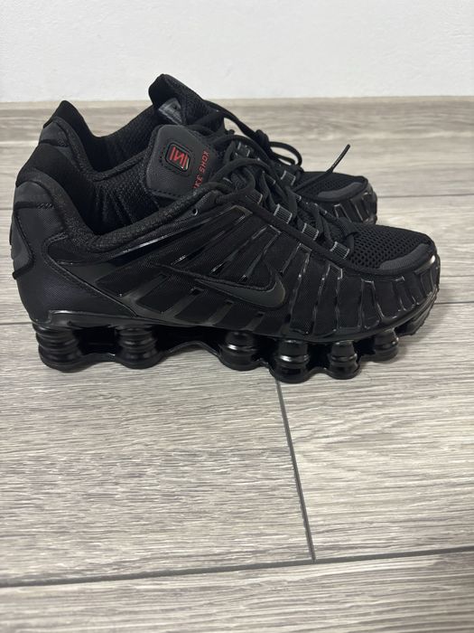 Adidasi Nike Shox noi
