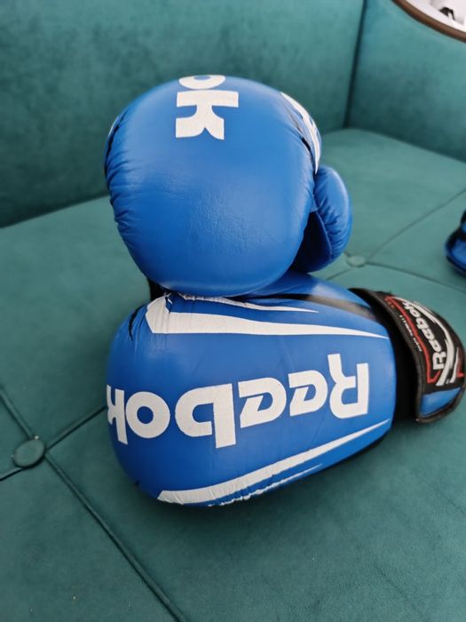 Боксерские перчатки  для единоборств