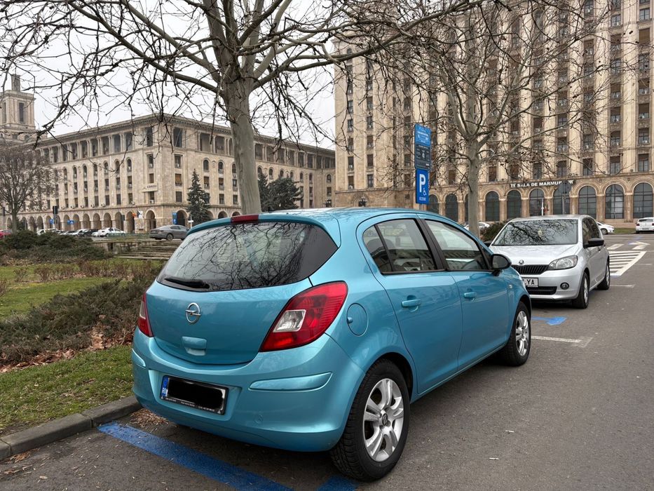 Opel Corsa D  2011