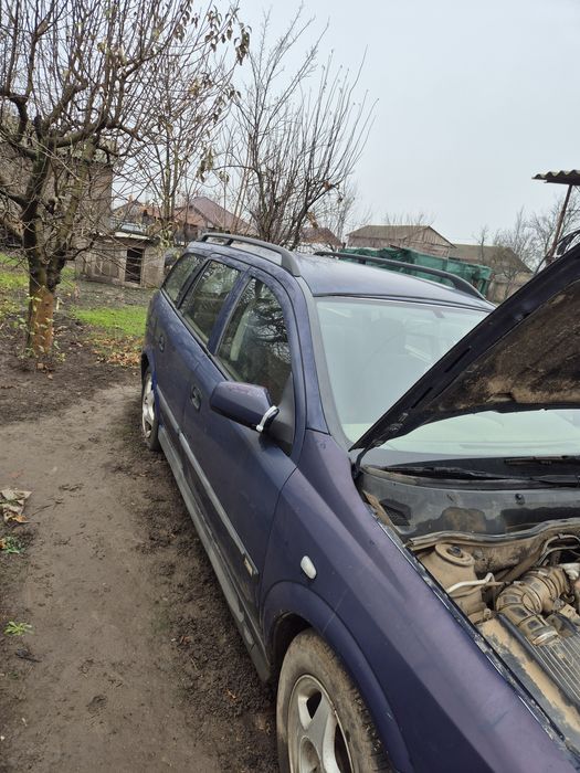 Dezmembrez opel astra g