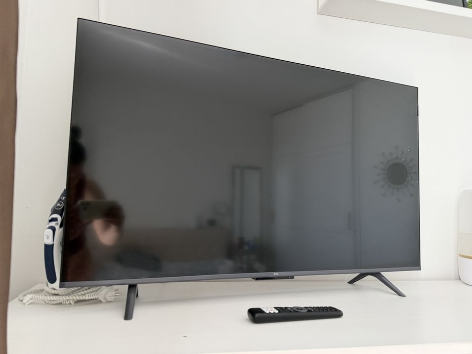 TCL 43C61B 4K Ultra HD Smart QLED Google TV / 43 inch