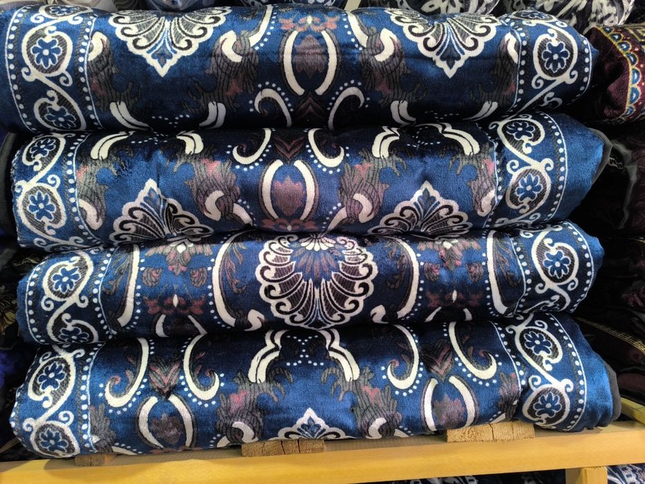 Виллур, сатин, габилон кўрпачалар