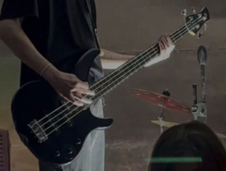 Бас гитара Yamaha TRBX 174