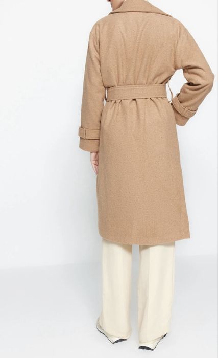 Дълго вълнено палто с щампи от норка с широка кройка и колан Trendyol