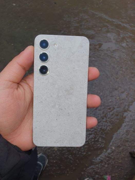 Samsung Galaxy s23 idial obmen